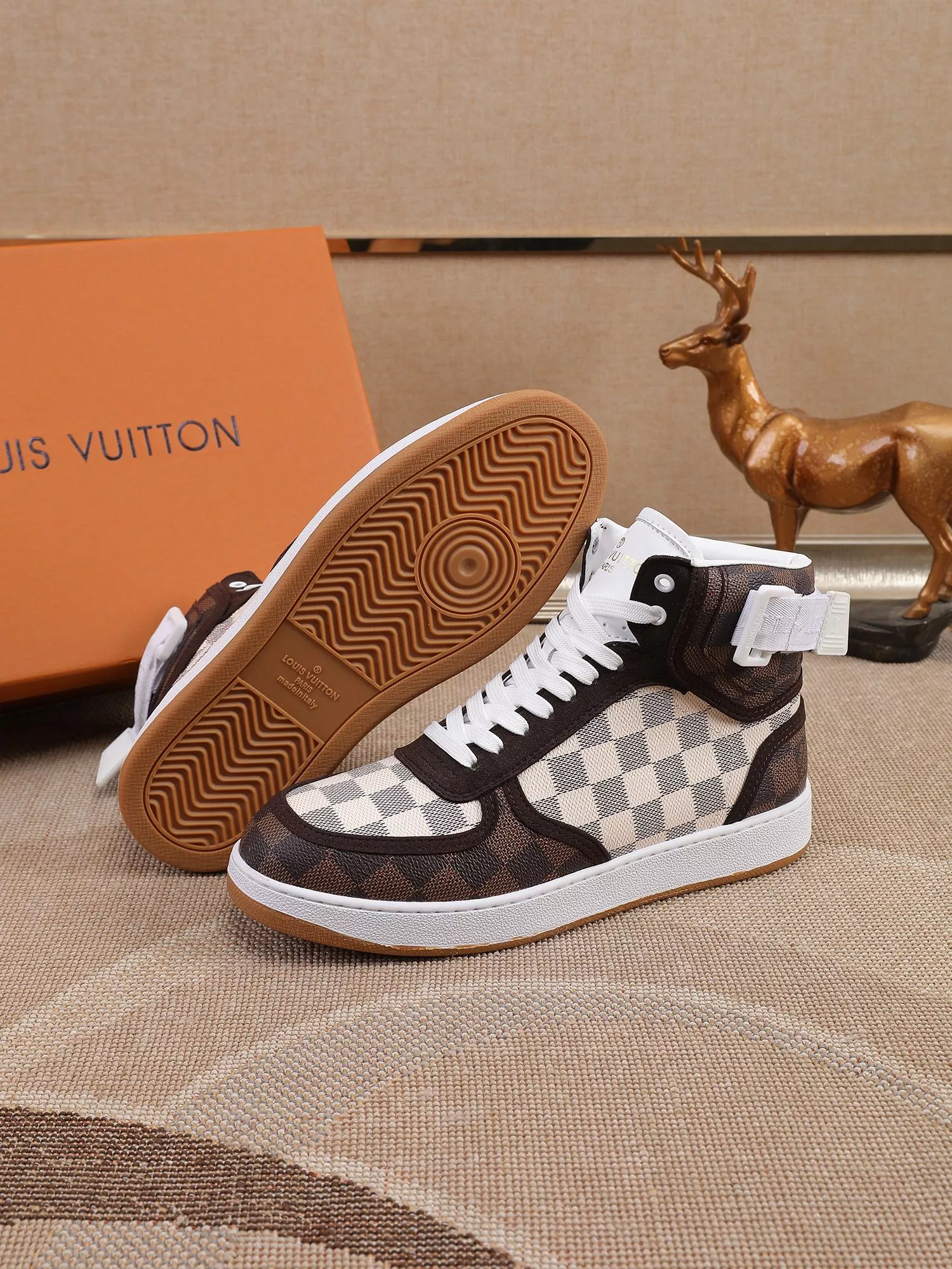 louis vuitton high tops chaussures pour homme s_12ba1ab2